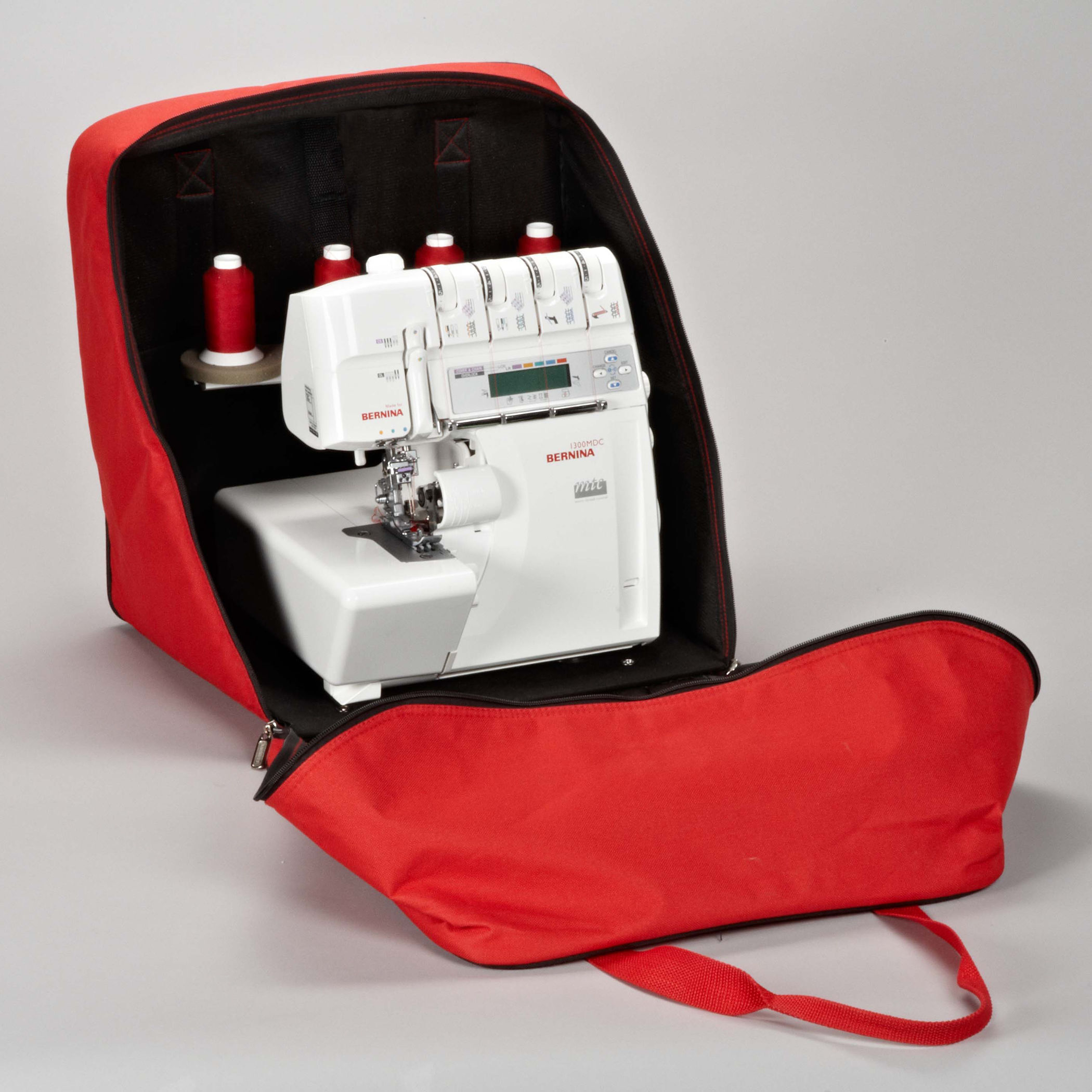 Carrying Case for Overlockers/Sergers: for your when traveling