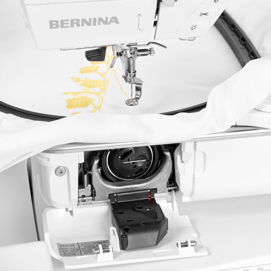 BERNINA 700 image number