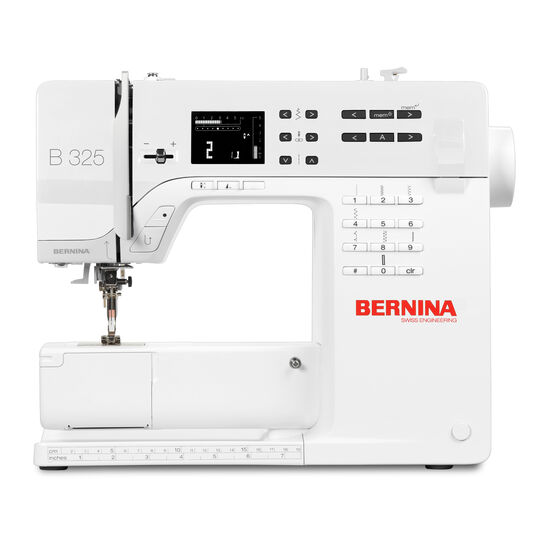BERNINA 325 - Maschinenbild, frontal - freigestellt image number