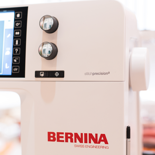 BERNINA 700 PRO image number