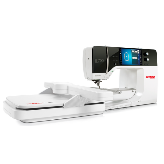 BERNINA 790 PLUS mit Stickmodul image number
