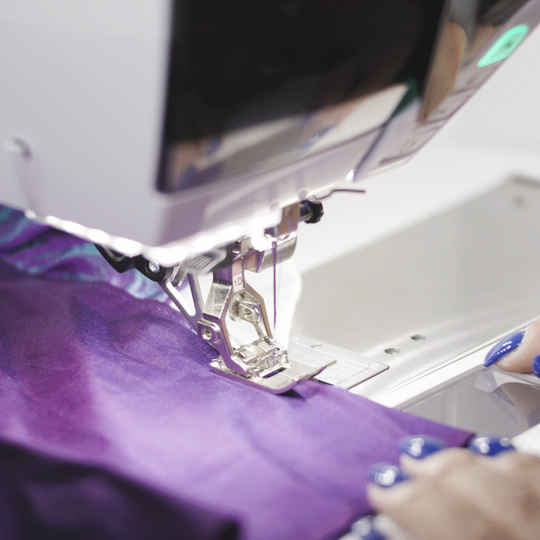 BERNINA 590 with Embroidery Module image number