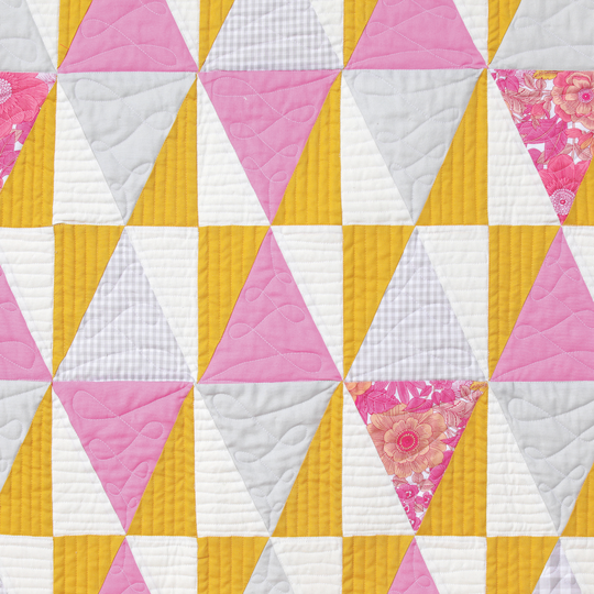 BERNINA 570 QE with Embroidery Module image number