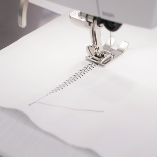 BERNINA 535 image number