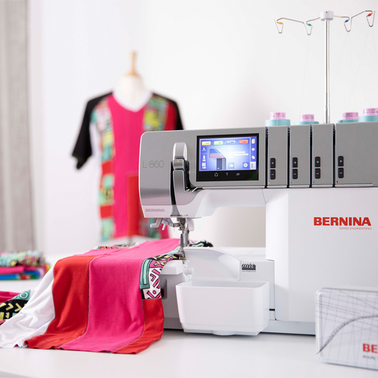 BERNINA L 860 image number
