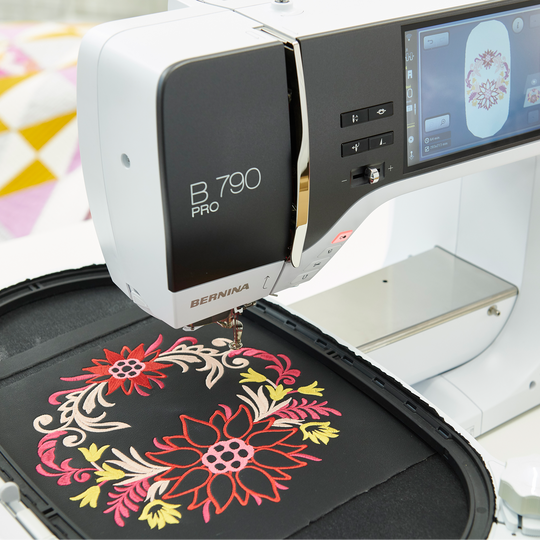 BERNINA 790 PRO with Embroidery Module image number