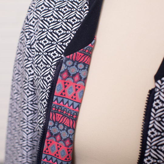 BERNINA L 850 image number