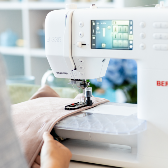 BERNINA 335 Swiss Premium image number