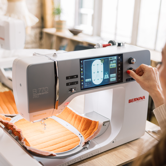 BERNINA 770 QE PRO avec module de broderie image number