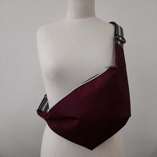 Crossbag image number
