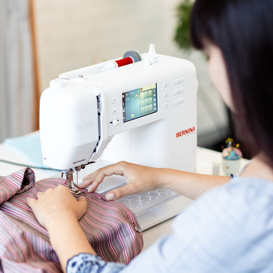 BERNINA 335 image number