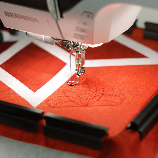 BERNINA 790 ULTRA mit Stickmodul image number