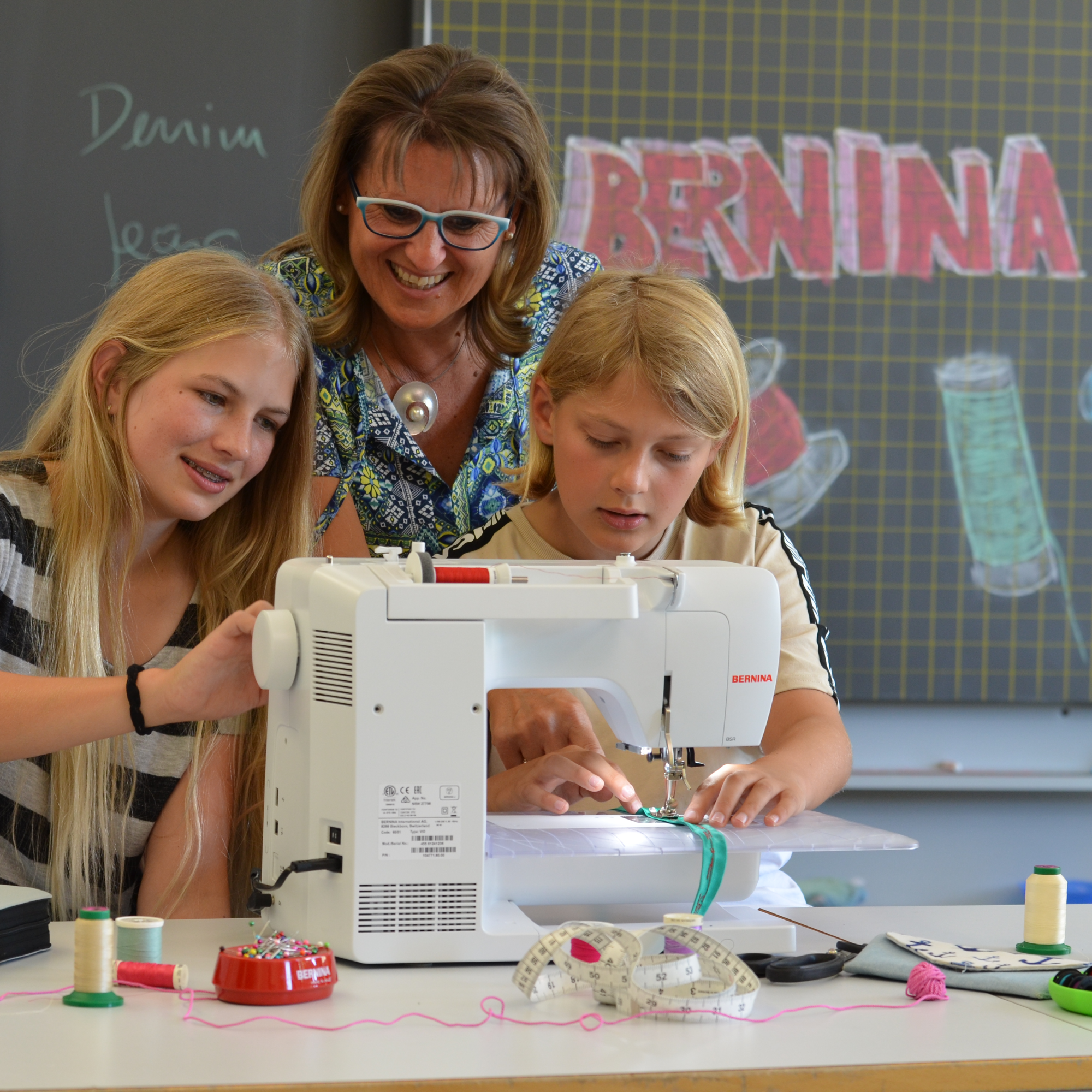 BERNINA 455 College Edition image number