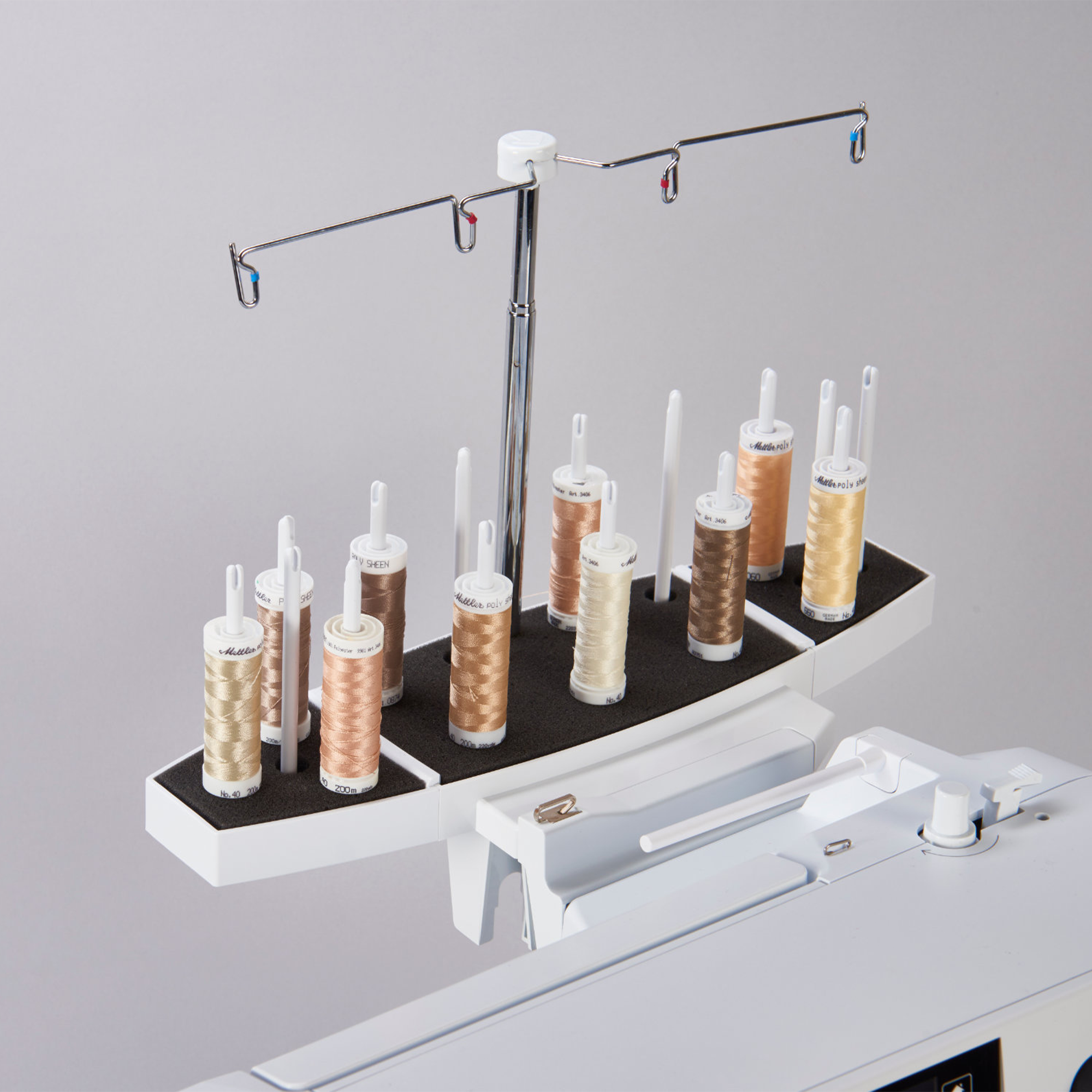 BERNINA 700 image number